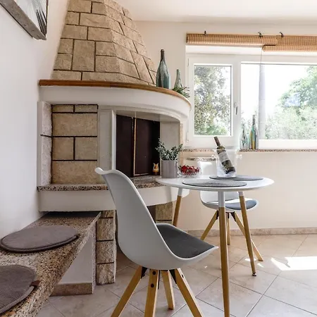 4 Apartment Mugeba