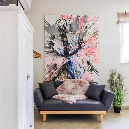 Apartment 4