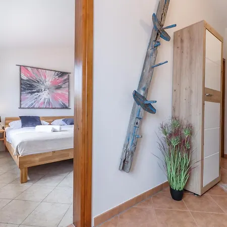 Apartment 4